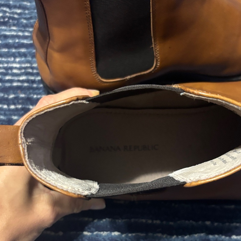 Banana Republic Ty Chelsea Boot - Picture 2 of 7